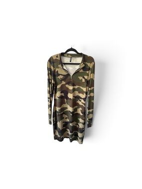 H&M Camo Zip-Neck Long Sleeve Dress in Olive and Khaki Large